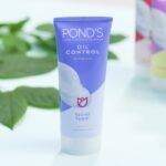 Ponds Oil Control Facial Foam (100gm)